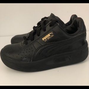 Toddler boy black puma sneakers